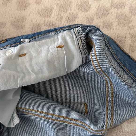 Women’s Levi’s high waisted straight jeans - Picture 3 of 4